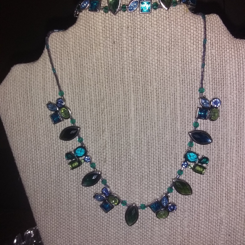Necklace set